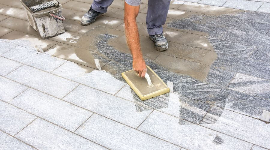 Professional gutter cleaning in Patton, CA